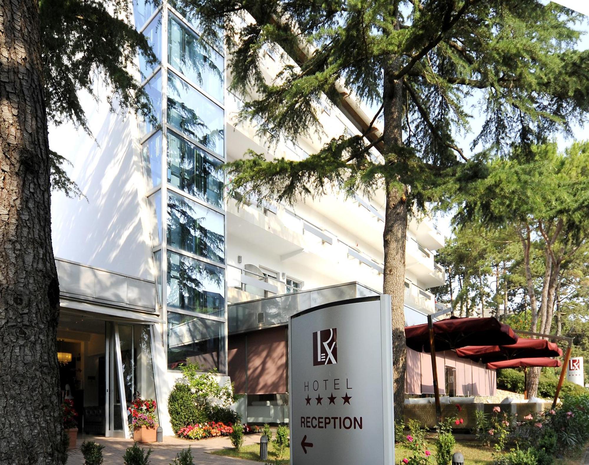 Hotel Rex Ліньяно-Сабб'ядоро Екстер'єр фото